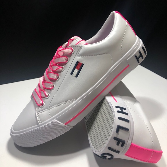 NEW⭐️⭐️⭐️TOMMY HILFIGER FLINT SNEAKERS - Picture 3 of 14